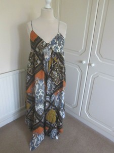 h&m scarf print dress