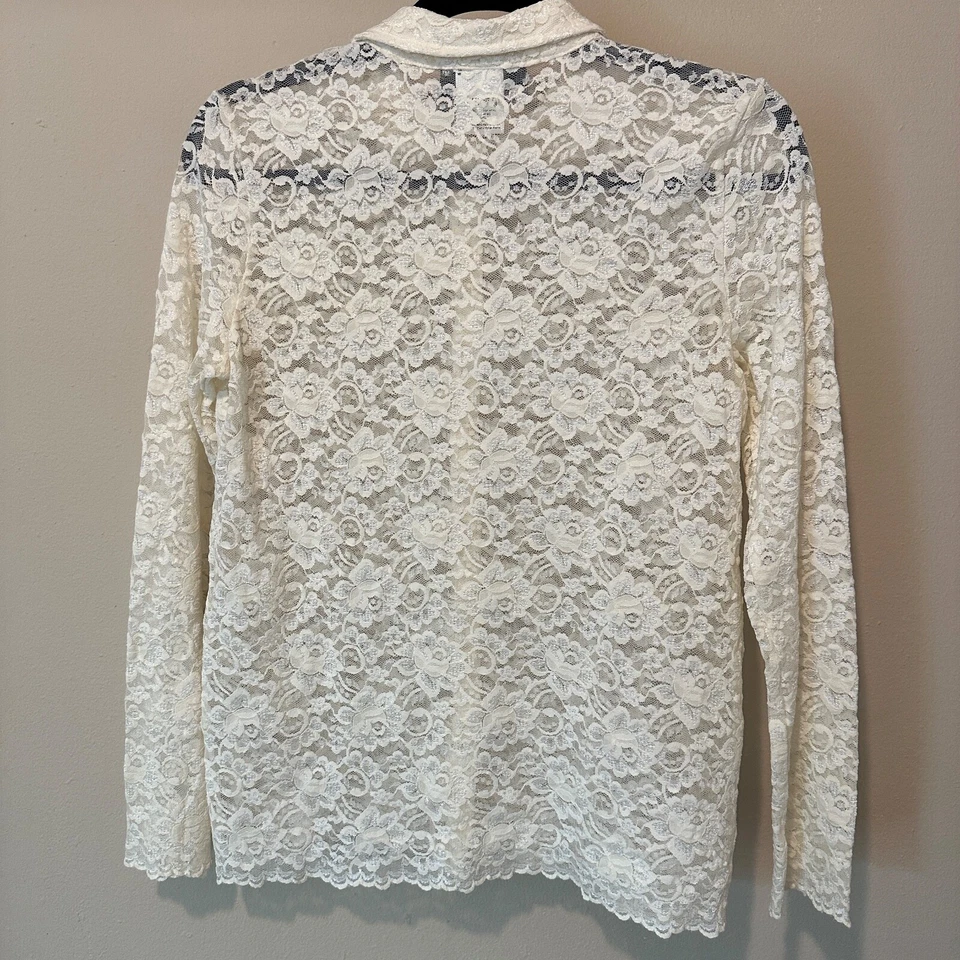 Женская жемчужно-белая блузка на пуговицах с воротником и цветочным узором Dialogue с длинным рукавом - Изображение 2 из 4