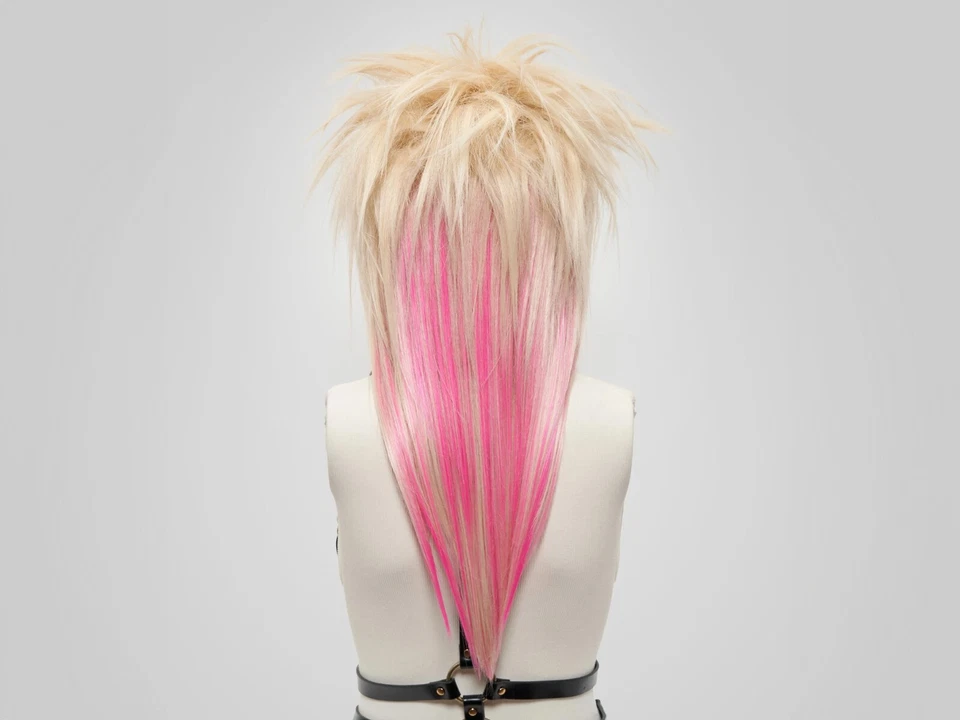 Peluca de escena emo rosa rubio platino con flequillo - Cabello sintético hecho a mano con disfraces Foto 4 de 4