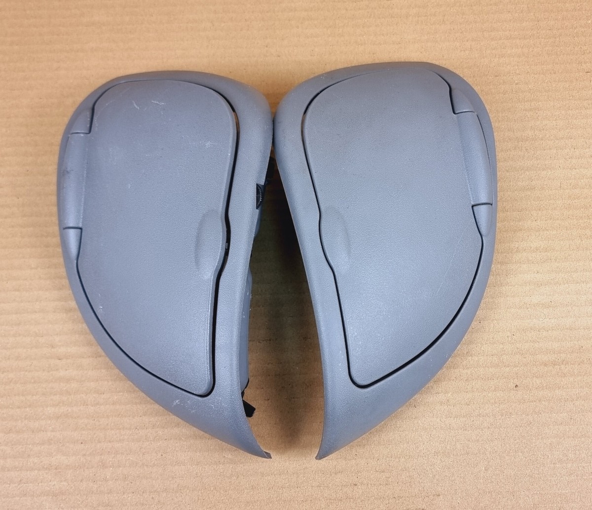 Toyota Vitz,Platz Dash Board Pockets / Glove Box NT006-105A Oem