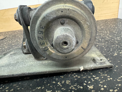 1982-1983 Datsun 280zx Turbo MT Vacuum Motor Pump Solenoid 1982-1983 Datsun 280zx Turbo MT Vacuum Motor Pump Solenoid