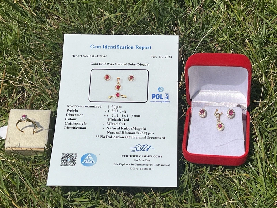 Conjunto de joyas de rubí con diamantes reales con certificado de gemólogo Foto 3 de 3