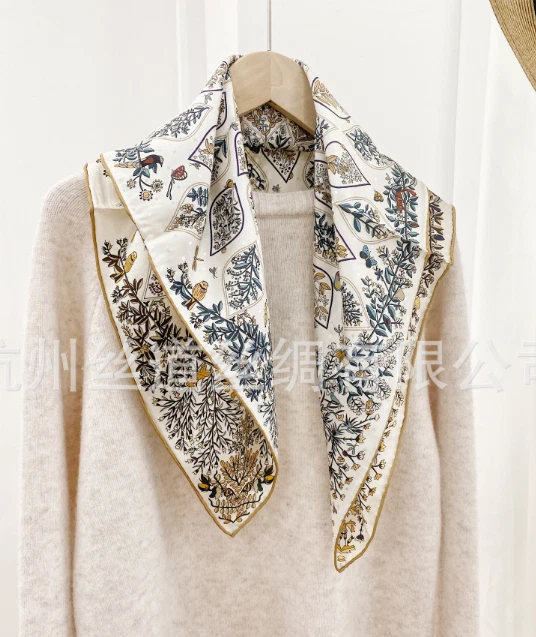 16 Momme Twill Silk jacquard Shawl 26'' Scarf floral Print Bandanna Square Wrap