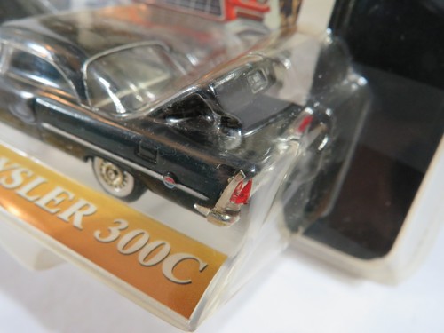 ERTL Collectibles American Muscle 1957 Chrysler 300C - Picture 7 of 12