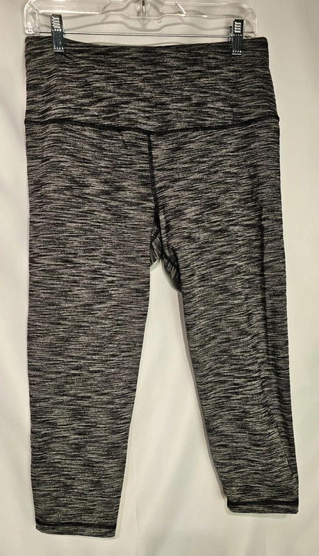 victoria-secret-vs knockout striped leggings