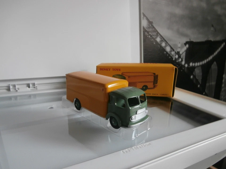 CAMION SIMCA CARGO FOURGON DINKY TOYS ATLAS Réf 33 A - Photo 4/4