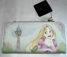 Cartera Loungefly Disney Enredada Princesa Rapunzel Castillo Pascal Cartera a Presión