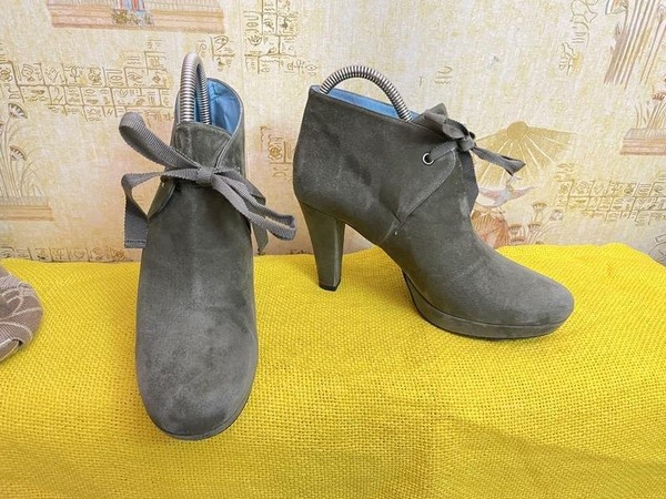 Women Boden Ankle Boots Green Suede 37