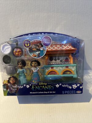 Disney ENCANTO *MIRABEL & JULIETA STEP & STIR SET** Kitchen Figurine playset NIP