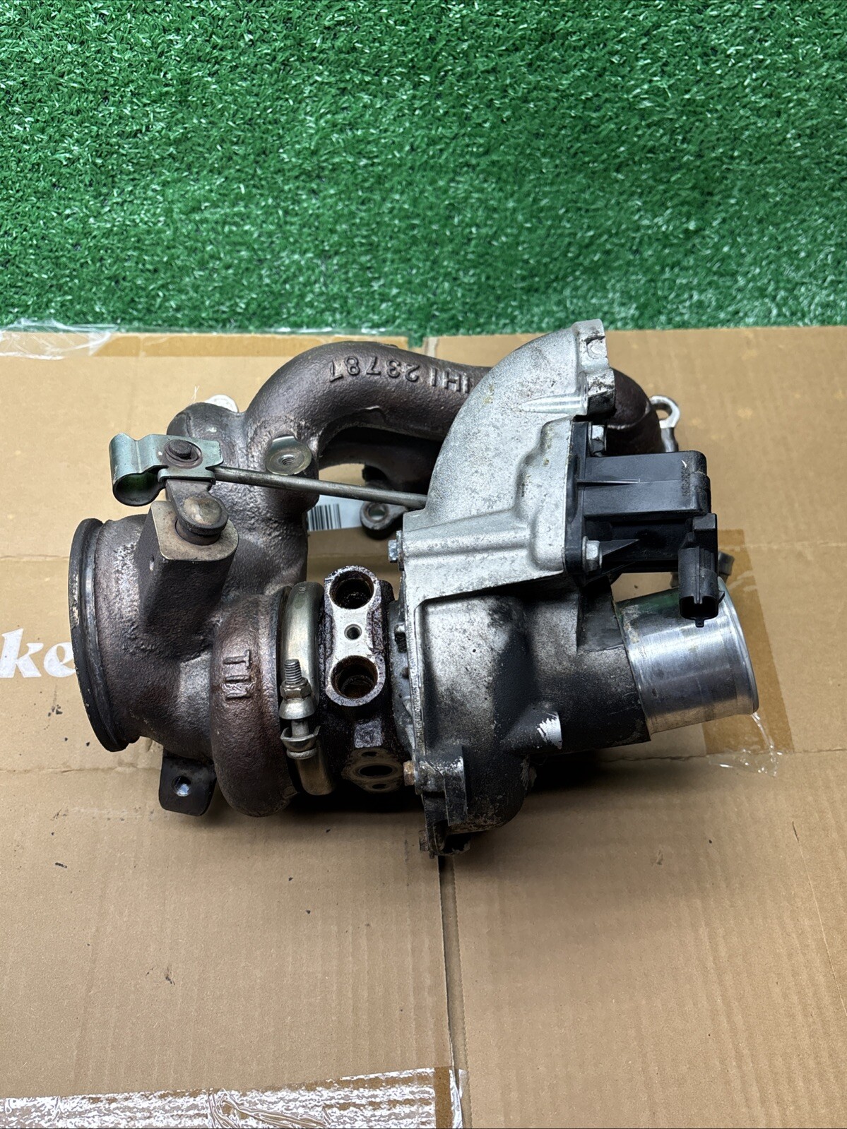 14-20 Maserati Ghibli Quattroporte Levante Right Turbocharger Manifold Assy OEM