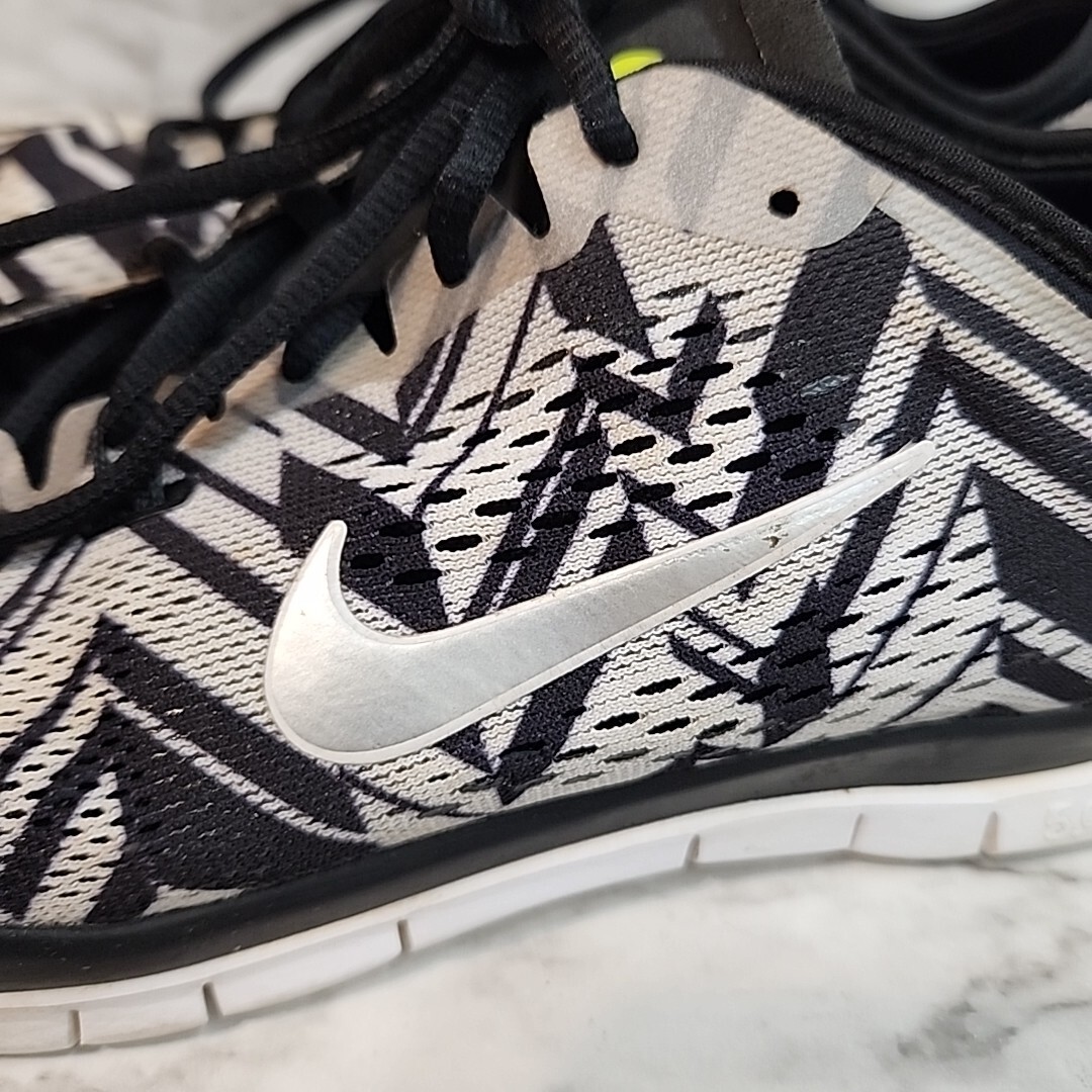 Size 10 - Nike Free 5.0 TR Fit 4 PRT Low Black W for sale