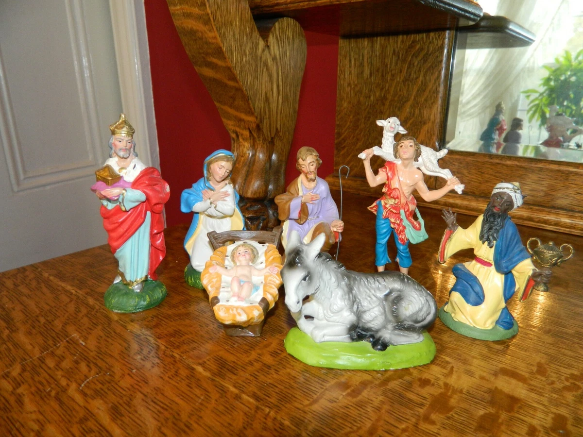 Vintage Large Porcelain Nativity Set with Wood Manger ugel01ep.gob.pe