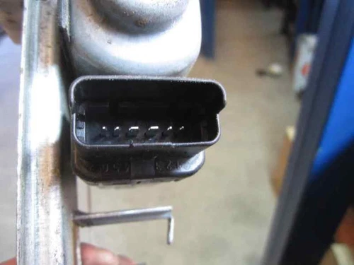 Elevalunas Trasero Derecho para RENAULT MEGANE II CLASSIC BERLINA 2004 563551 - Imagen 2 de 3
