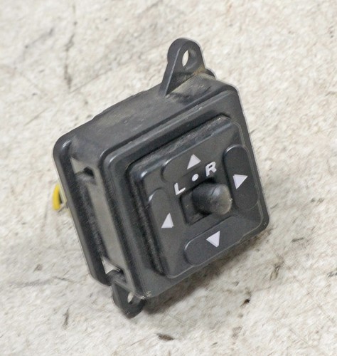 MITSUBISHI Eclipse I D20  Bj 93 Schalter Spiegel Verstellung Links 65946-B446