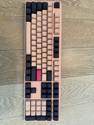 Ducky One 3 Full size DKON2108 Fuji Keyboard BARELY used. Cherry Red switches. 
