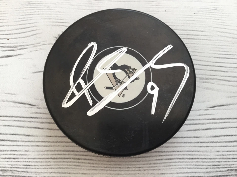 Pascal Dupuis Signed Pittsburgh Penguins Hockey Puck Beckett BAS COA c - Image 3 of 4