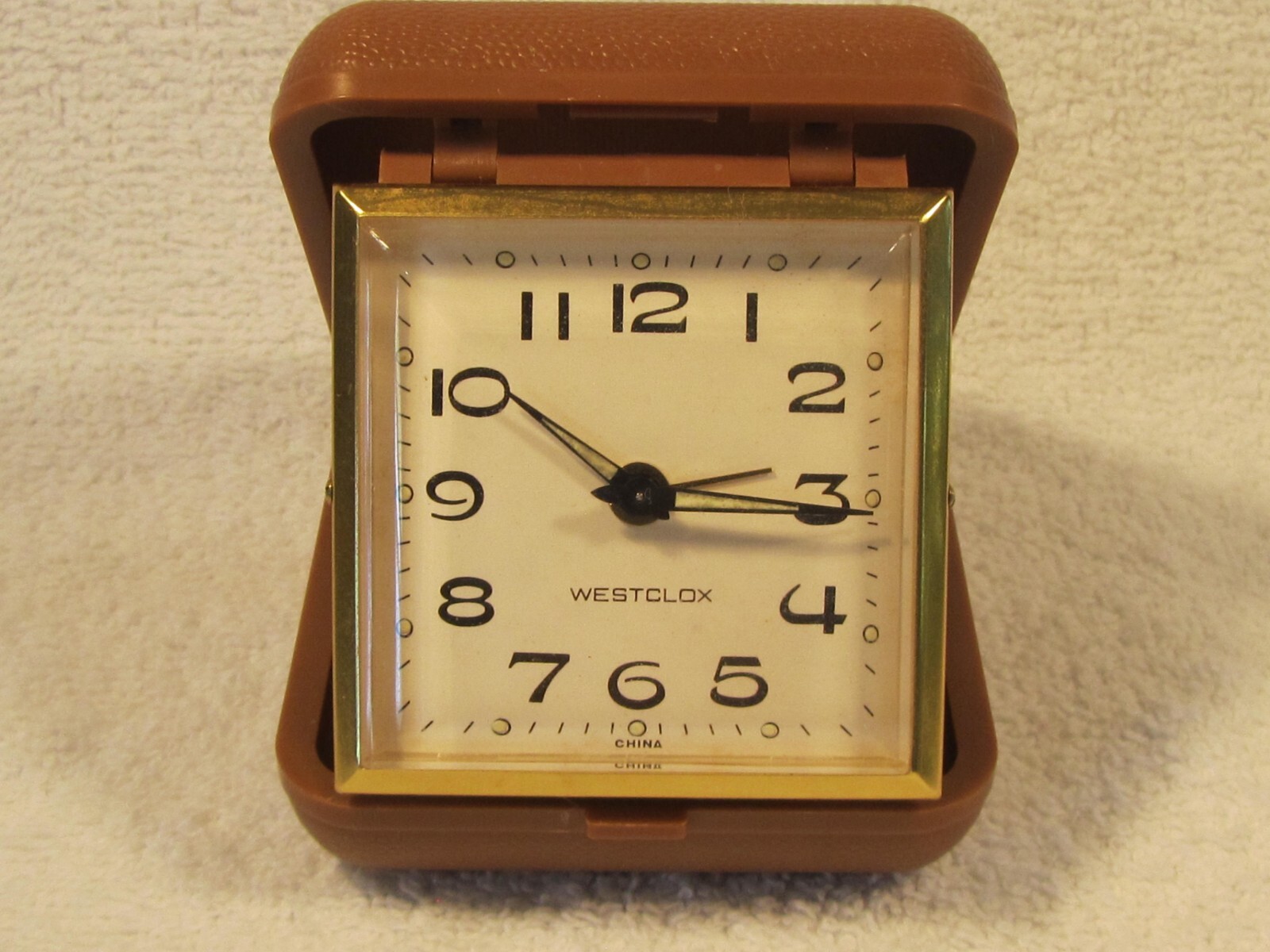 VINTAGE FOLDING WINDUP WESTCLOK TRAVELMATE TRAVEL ALARM CLOCK