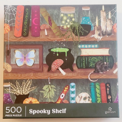 Galison SPOOKY SHELF 500-Piece Halloween Jigsaw Puzzle Art:Suzanne Washington