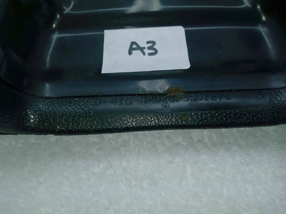 OEM MOPAR 1973-76 DODGE PLYMOUTH A-BODY BLACK FRONT ARM REST DUSTER DART SPORT - Imagem 4 de 4