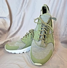 Nike Men's Air Huarache Run Olive Green Size 13 / 833147-201