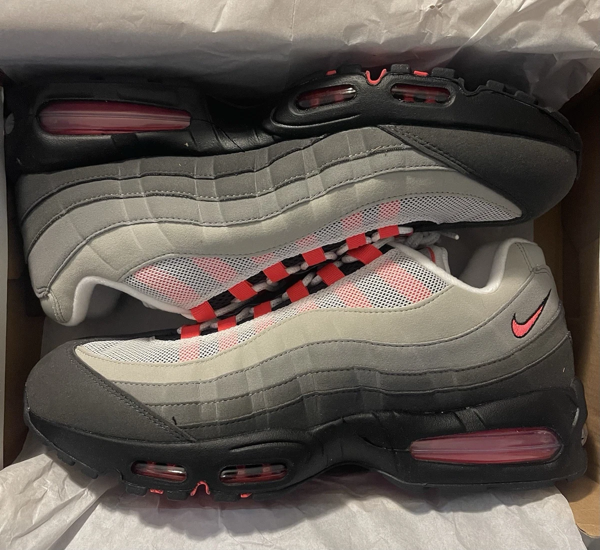 Preços baixos em Nike Air Max 95 Solar Red | eBay Preços baixos em Nike Air Max 95 Solar Red | eBay
