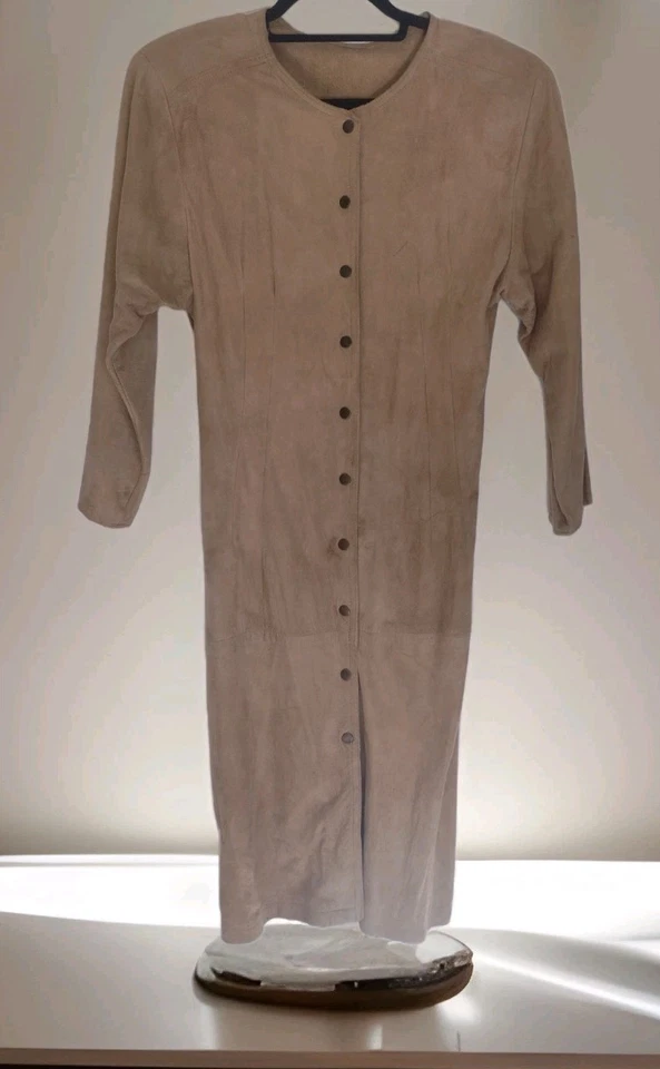 Vestido de Gamuza de Cordero Firenze Santa Bárbara Años 80 De Colección M | Cuero Nueva Zelanda, Lápiz Frontal a Presión  Foto 3 de 4