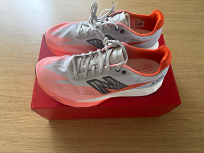 New Balance TCS Fuelcell SuperComp Elite v5 NYC Marathon men s 7.5/ women s 9 