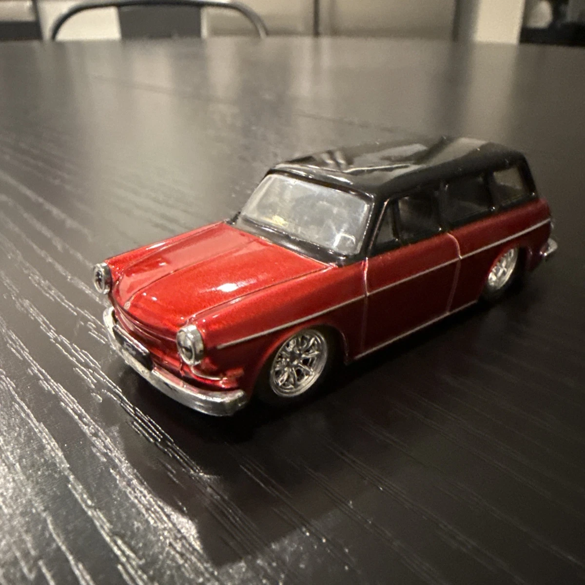 Jada Wave 2 V Dubs 1965 Volkswagen Squareback Variant 65 Type 3 VW