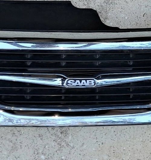 c 1999-2001 Saab 9-5 Upper Front Grille Complete Chrome & Black Foto 2 de 4