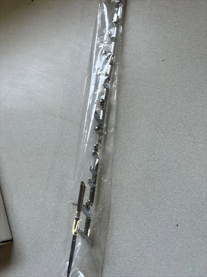 1957-1962 Ford Thunderbird Script Novo Na Caixa - Imagem 3 de 3