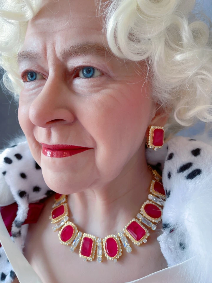 Royalty, Queen Inspired, Luxury Madagascar Fuchsia Pink Ruby Full Jewelry Set - Image 4 of 4