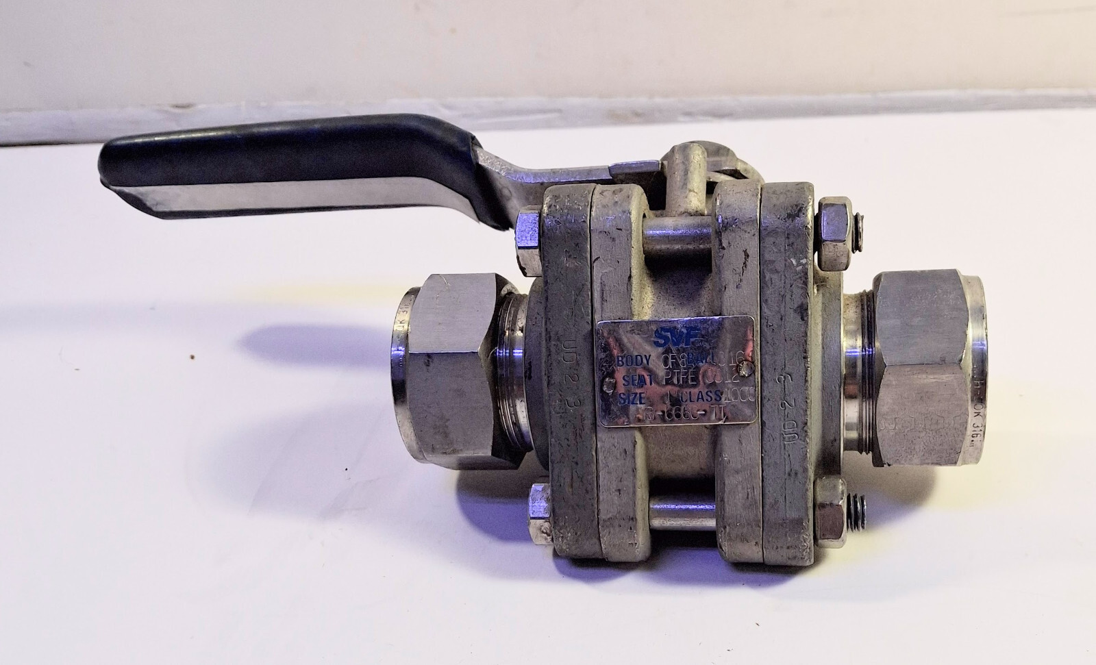 1 USED SVF 1" B-6666TT BALL VALVE ***MAKE OFFER***