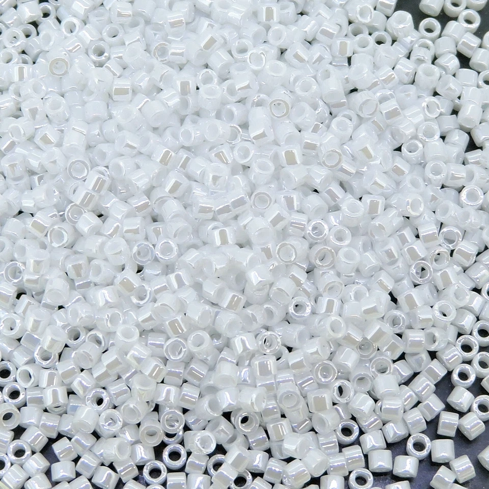 Miyuki Delica contas de sementes tamanho 11/0 pérola branca Ceilão 50GM DB201 - Imagem 3 de 4