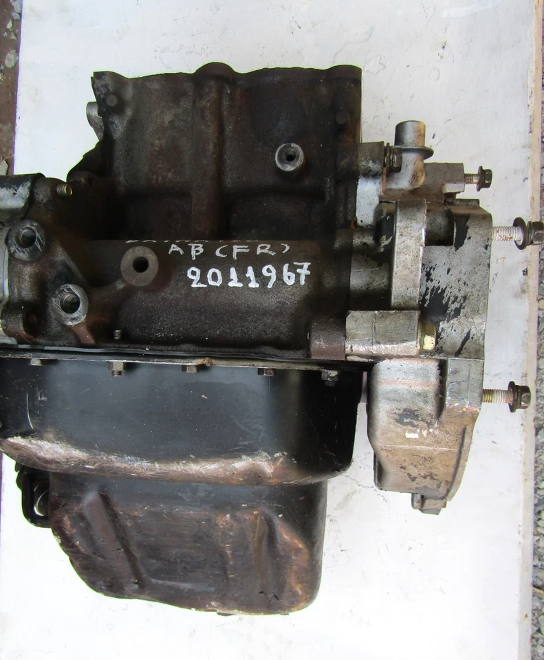 Daihatsu Modelo 1974 80 Motor AB RWD 547cc Bloque CPL Con`rods Pistones Cigüeñal Foto 2 de 4