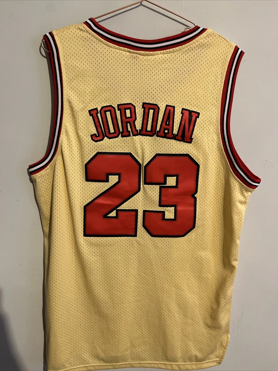 Mitchell & Ness Authentic 1995-96 Gold Chicago Bulls Michael