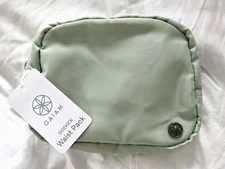 Gaiam Sidekick Waist Pack, Crossbody Adjustable Strap Zip Closure New With Tags