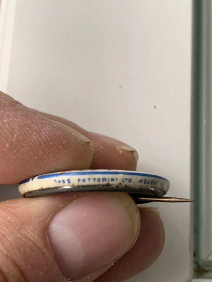 WW2 Faversham Spitfire Fundraising Badge. 31mm Diameter - Image 3 of 4