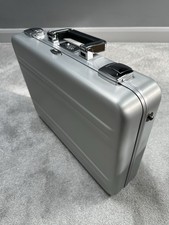 Zero Halliburton Premium Aircraft Grade Aluminium Brief Case DZ5-SI