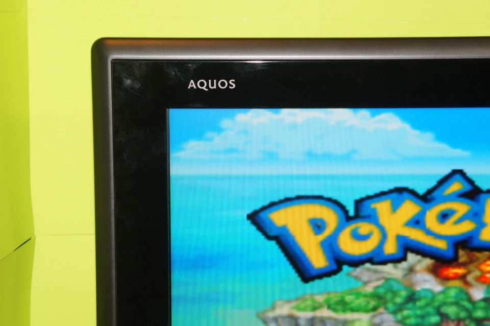 Sharp Aquos LC-32D40U 32" LCD TV Retro Gaming 16:9 1080i RCA/S-VIDEO/ HDMI - Image 2 of 4