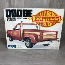 Vintage MPC Dodge 1979 LI'L RED EXPRESS TRUCK 1/25 Scale Model Kit 1-0427