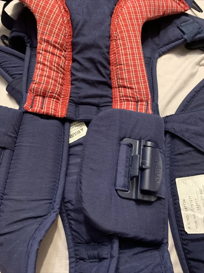 Portabebés Evenflo Snugli Delantero y Trasero Bronceado Excelente Estado, 4 a 5 Meses Foto 4 de 4