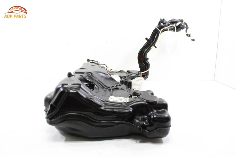 Volkswagen Golf Alltrack 2017-19 AWD depósito de tanque de gasolina con cuello de llenado OEM Foto 2 de 4