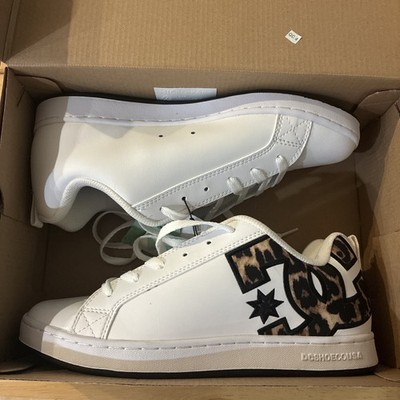 NEW BRAND NEW OUT OF PRODUCTION Dc Shoes Court Graffik Woman s size 6 Mens 4.5