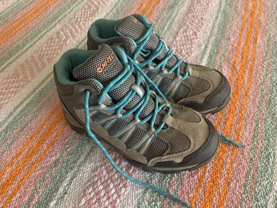 Hi-Tec Kids Size 2.5 Grey Lace-Up Hiking Boots - Image 3 of 4