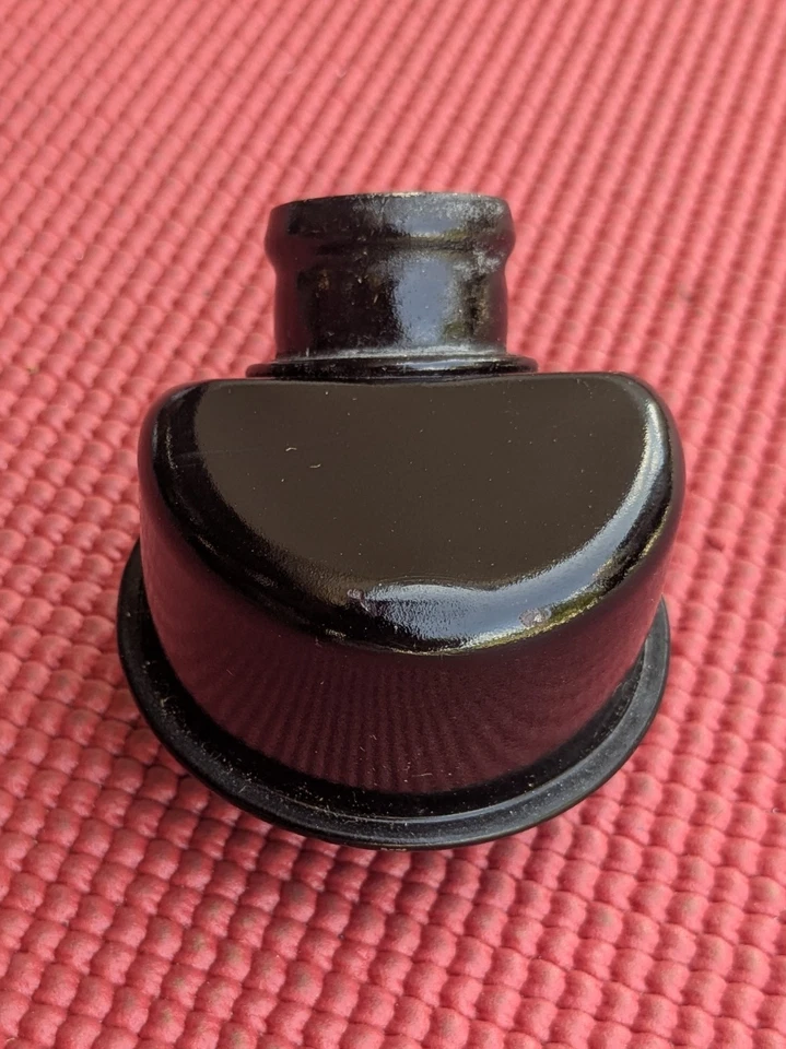 Tapa respirador cubierta válvula Oldsmobile Cutlass 442 NOS 1966-1967. GM # 6424244-FB66 Foto 3 de 4