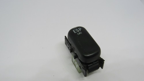 Mercedes Benz W210 - ESP Schalter / ESP OFF Switch // 03100528 2108213551 KZ
