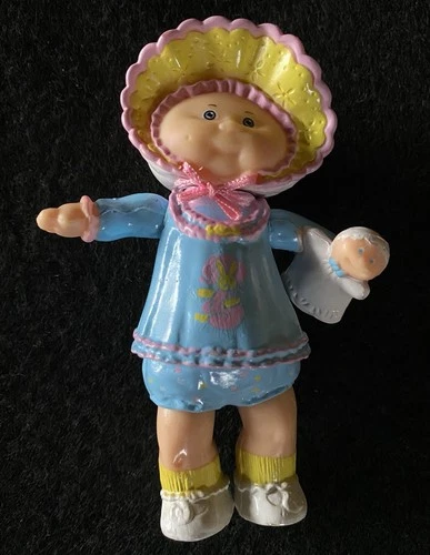 Vintage 1984 CABBAGE Patch KIDS Doll BABY W/Bonnet CUTE Mini FIGURE Figurine PVC