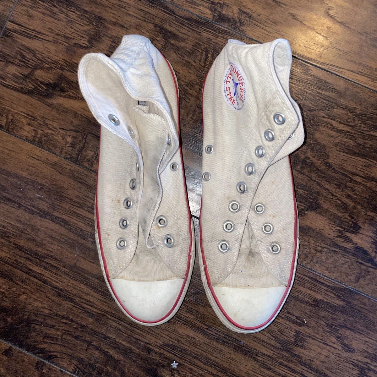 Converse hotsell white vintage