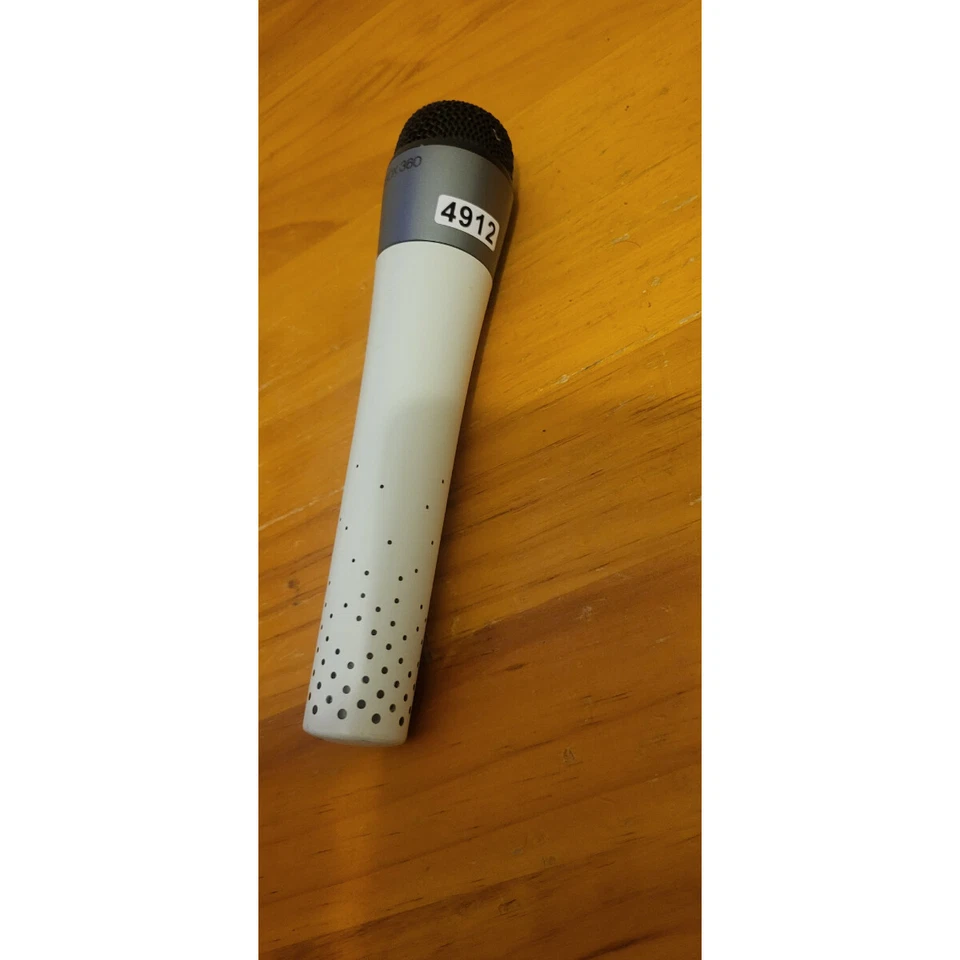 Microsoft White Handheld Wireless Light Up Handle Microphone For XBox 360 - Image 4 of 4