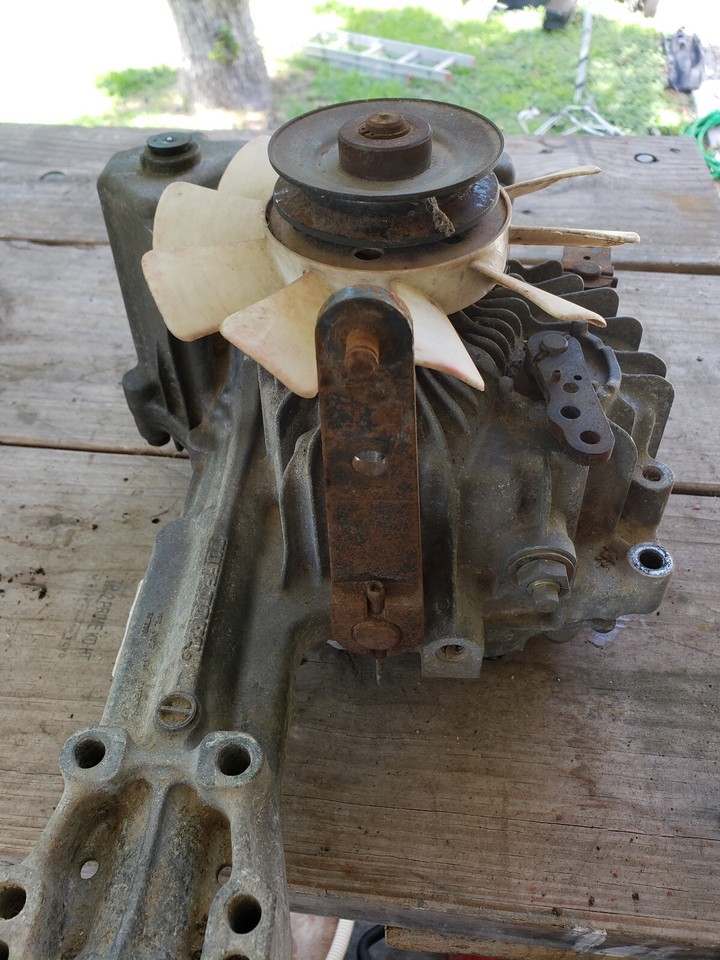 Tuff Torq Hydro Transmission For John Deere LT150 LT160 LT170 LT180 - AM130330 E - Foto 8